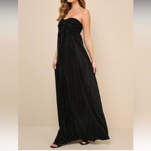 Black Plisse Strapless Maxi Dress